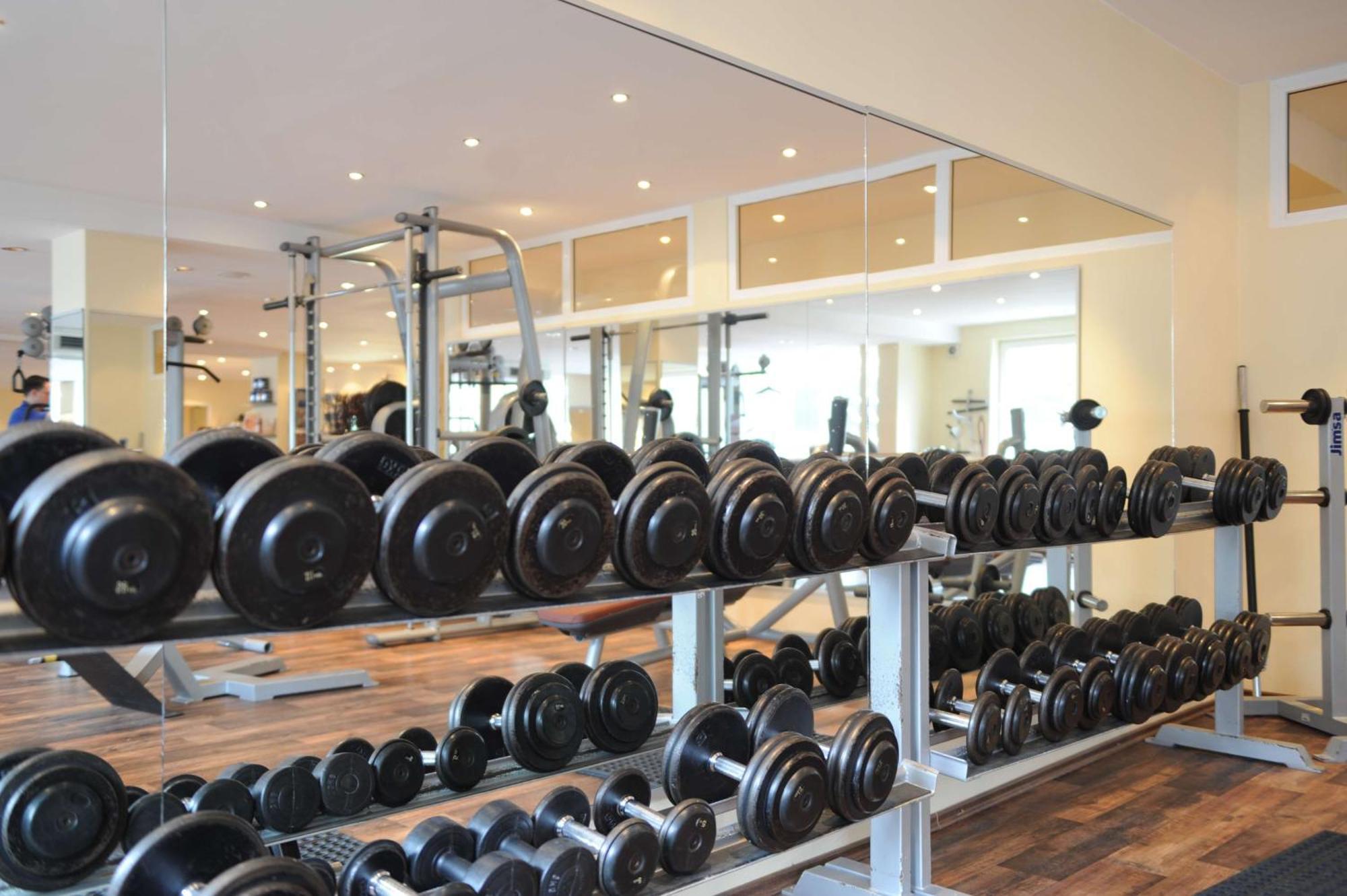 Hotel Western Zur Post 4*